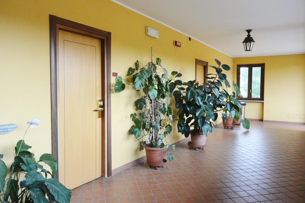 Hotel Ristorante Italia Certosa di Pavia Kültér fotó