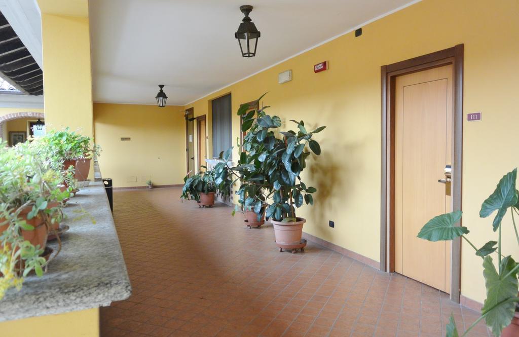 Hotel Ristorante Italia Certosa di Pavia Kültér fotó