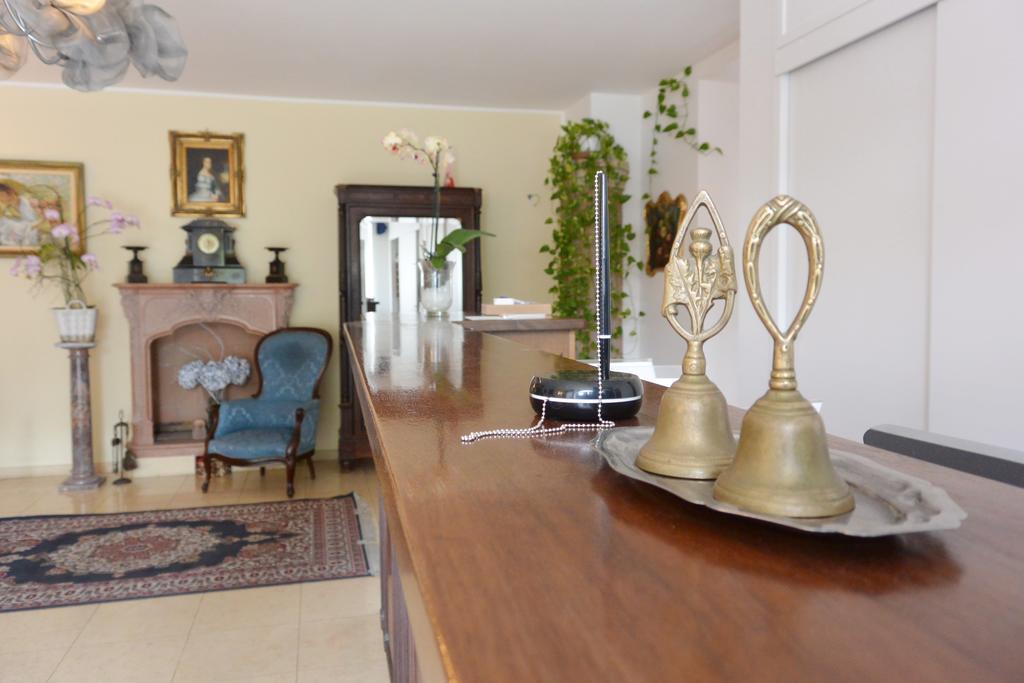Hotel Ristorante Italia Certosa di Pavia Kültér fotó